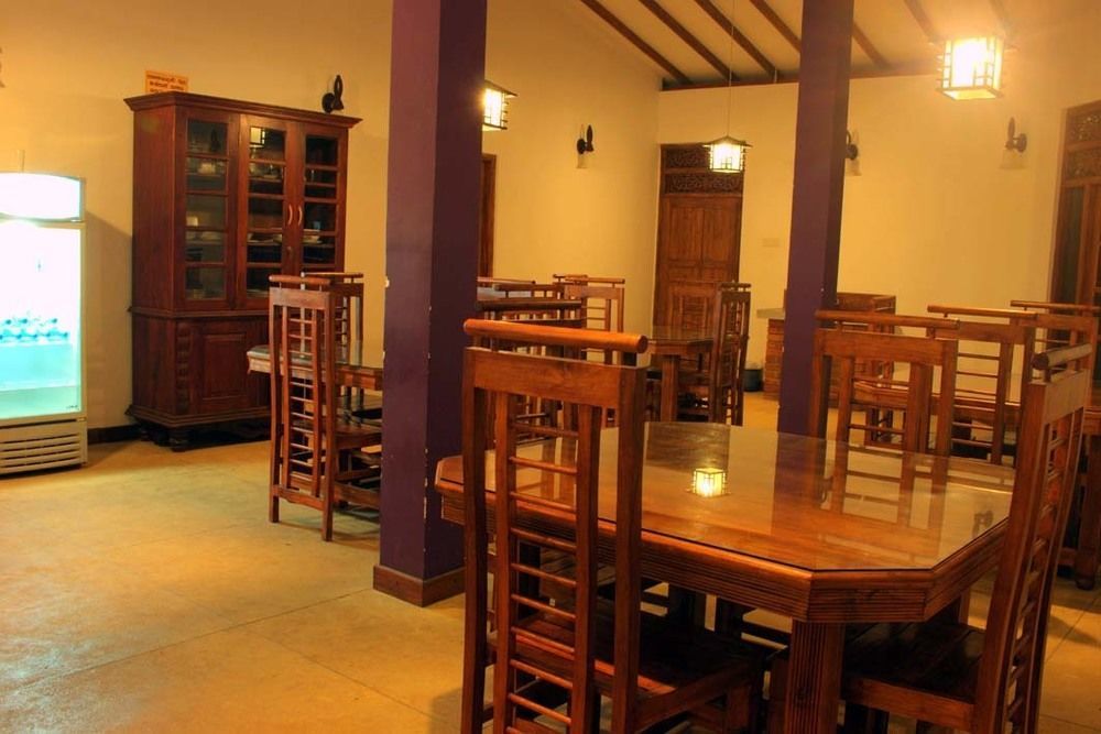 Lokuge Grand Resort Kataragama Eksteriør billede